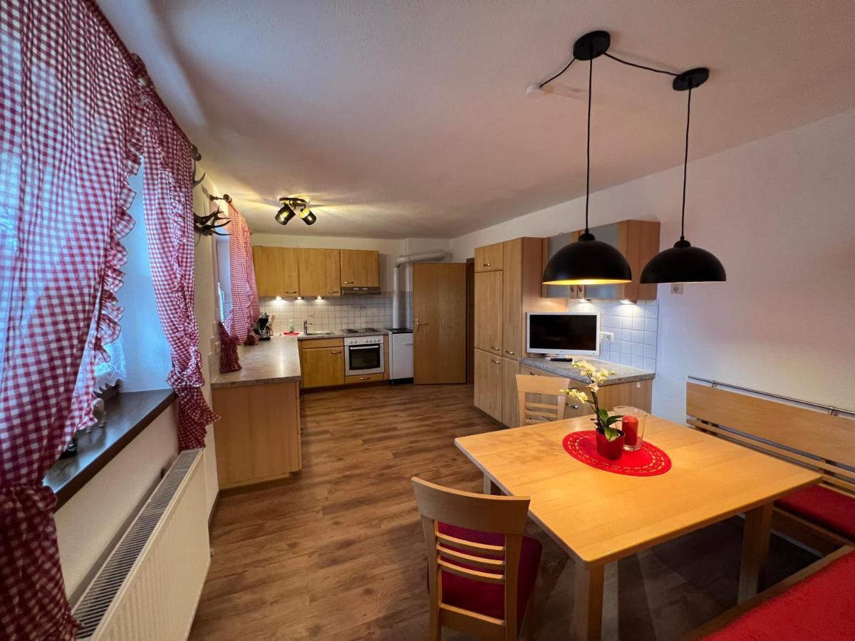 Ferienwohnung Steinbock Terrasse, Gartensauna, Garten, Grillplatz Стум Екстериор снимка