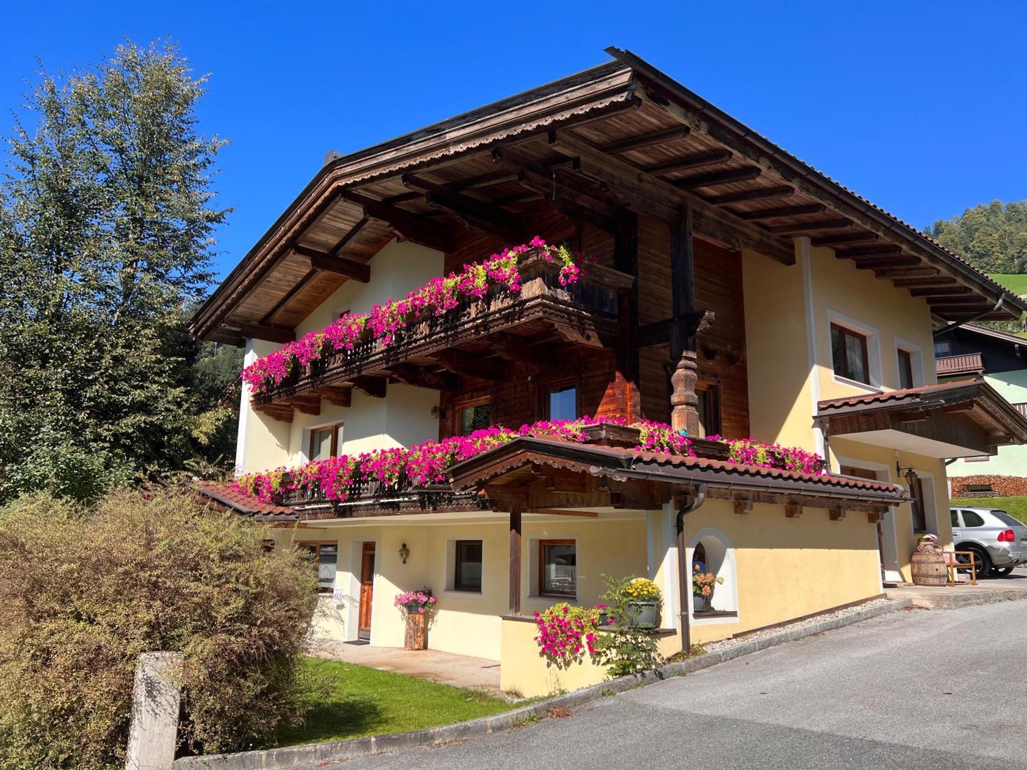 Ferienwohnung Steinbock Terrasse, Gartensauna, Garten, Grillplatz Стум Екстериор снимка